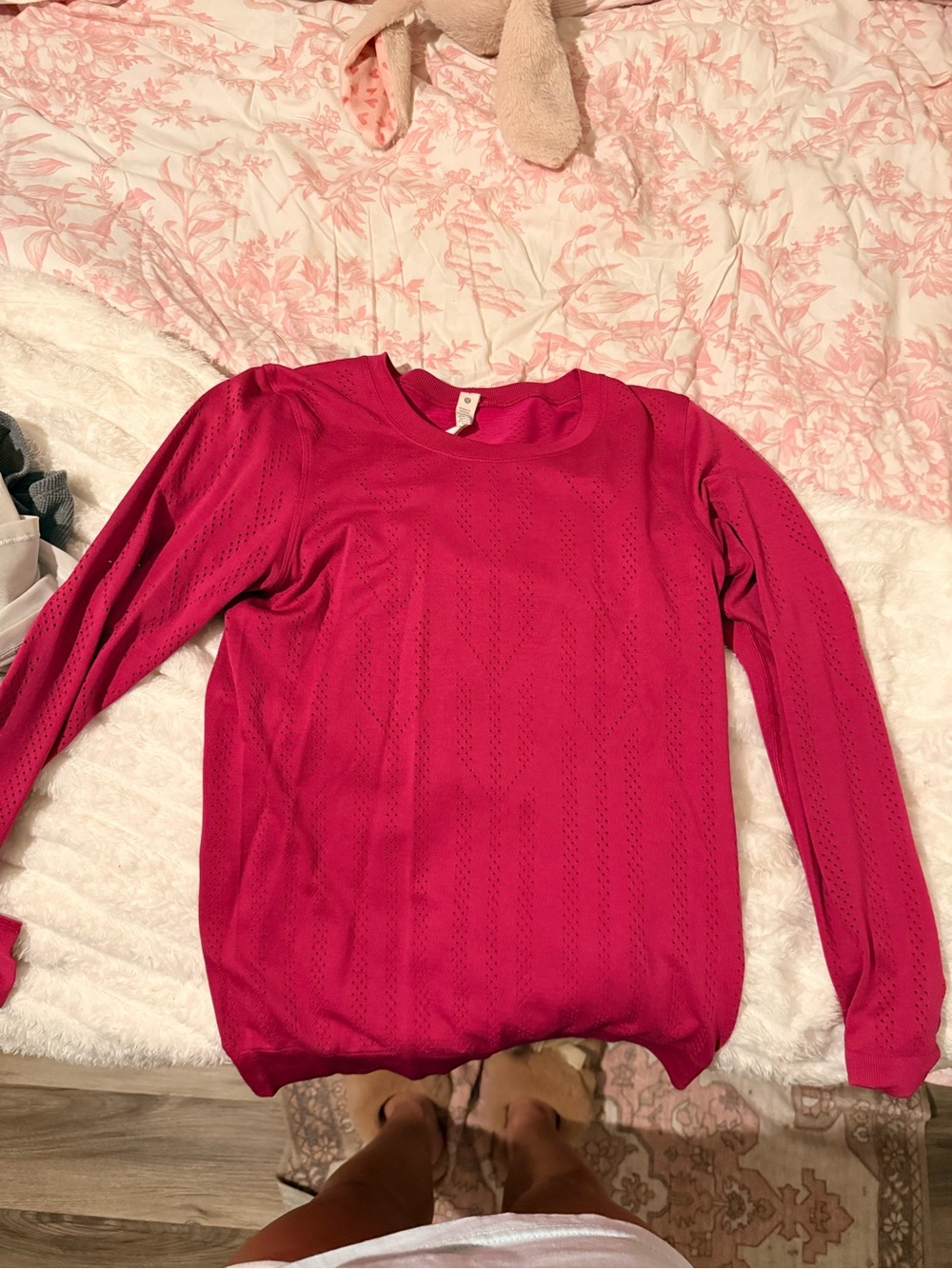lululemon athletica Long-Sleeve Eyelet Knit Top - Fuchsia Pink